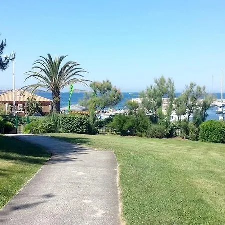 Apartment T2 Climatise Avec Piscine, Tennis Et Parking A 200 M Des Plages - Fr-1-316-96